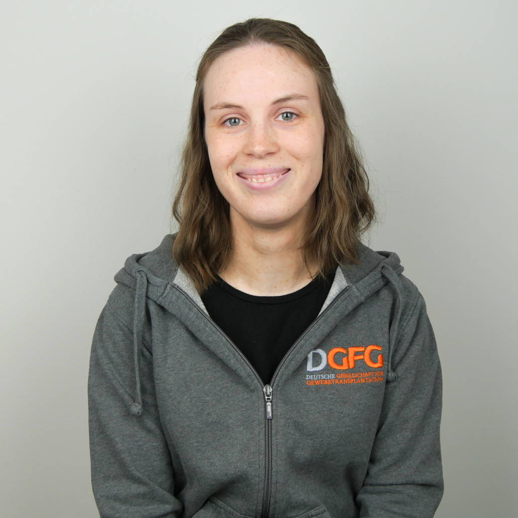 Carina Lützow ist Biologin und arbeitet seit über zwei Jahren für die DGFG in Hannover als Gewebespendekoordinatorin.