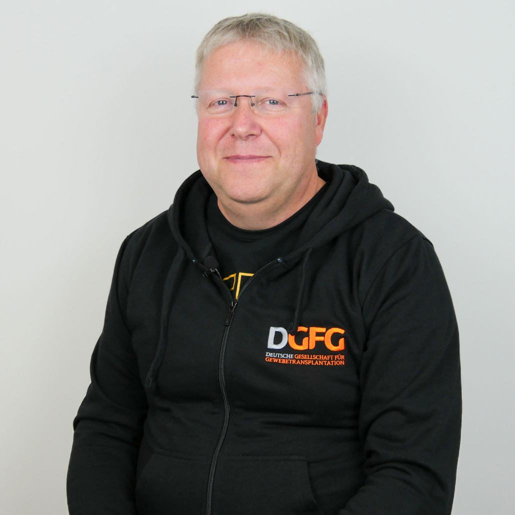 Jan Kniese verantwortet als Arzt bei der DGFG eine Vielzahl an Gewebespenden und führt viele Aufklärungsgespräche mit Angehörigen.